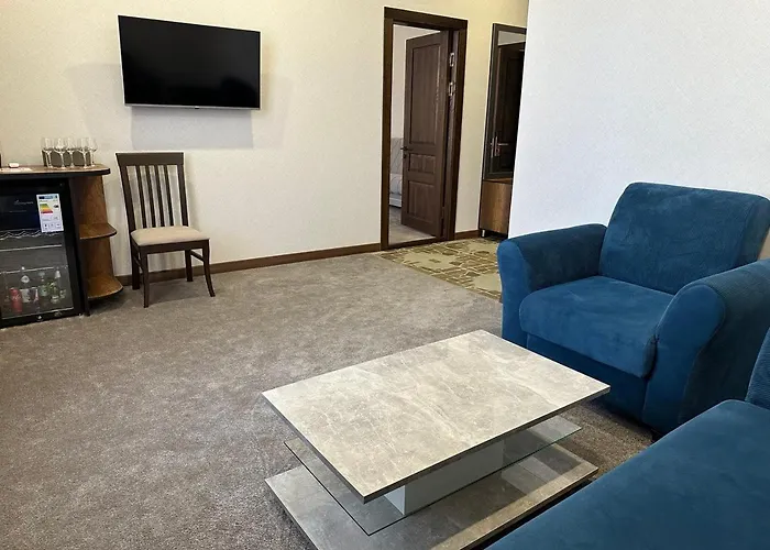 Grand Way Hotel